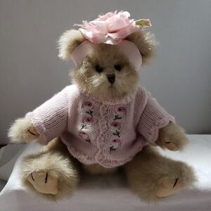 Beautiful Vintage Bearington Bear "Bethany Bloom" Retired
